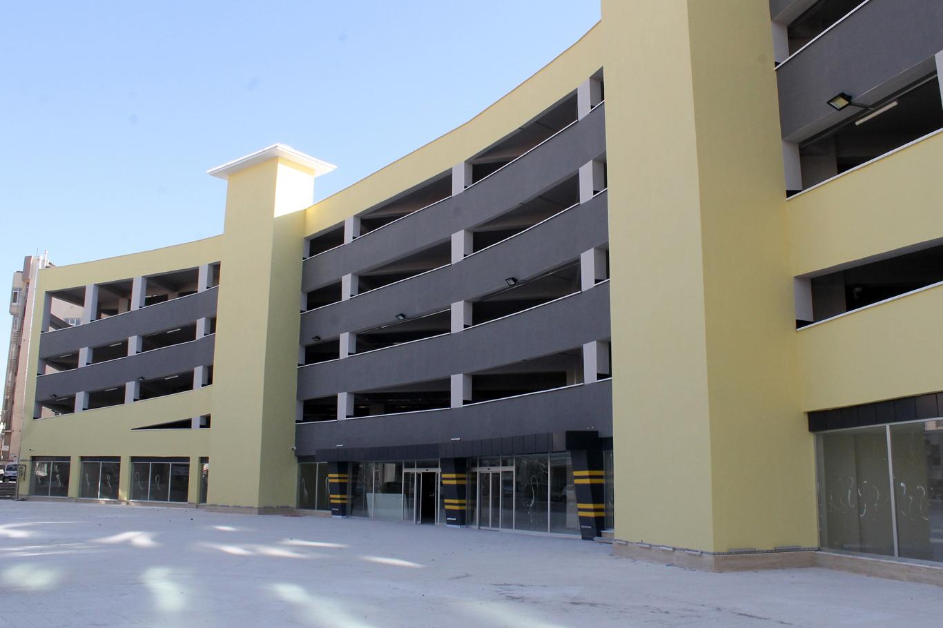 Van’da yapımı tamamlanan çok katlı otopark satılıyor Van’da yapımı tamamlanan çok katlı otopark satılıyor
